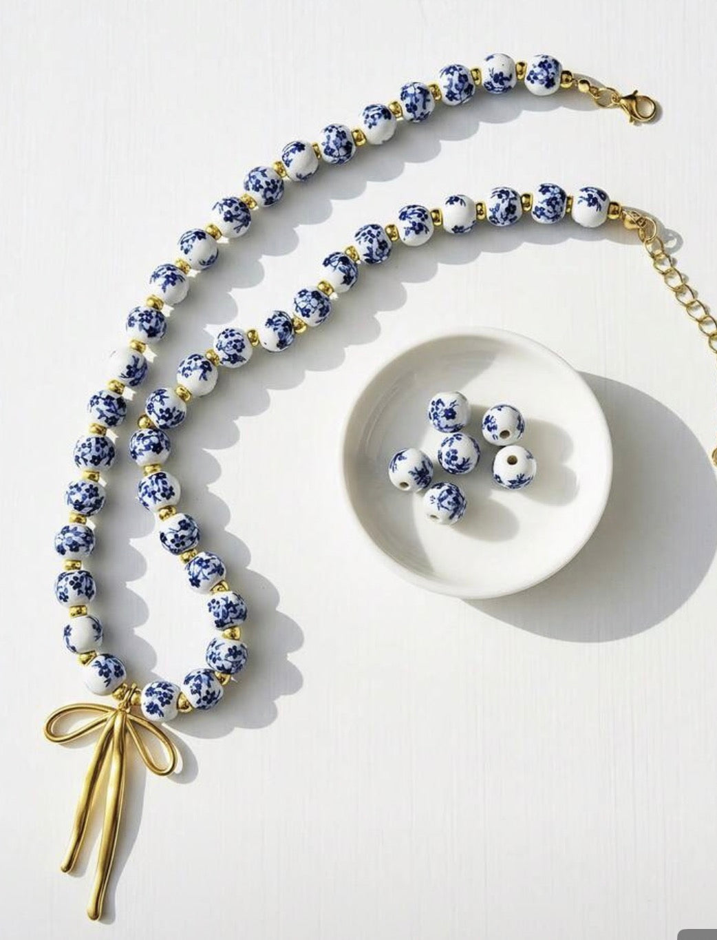 chic bow necklace
