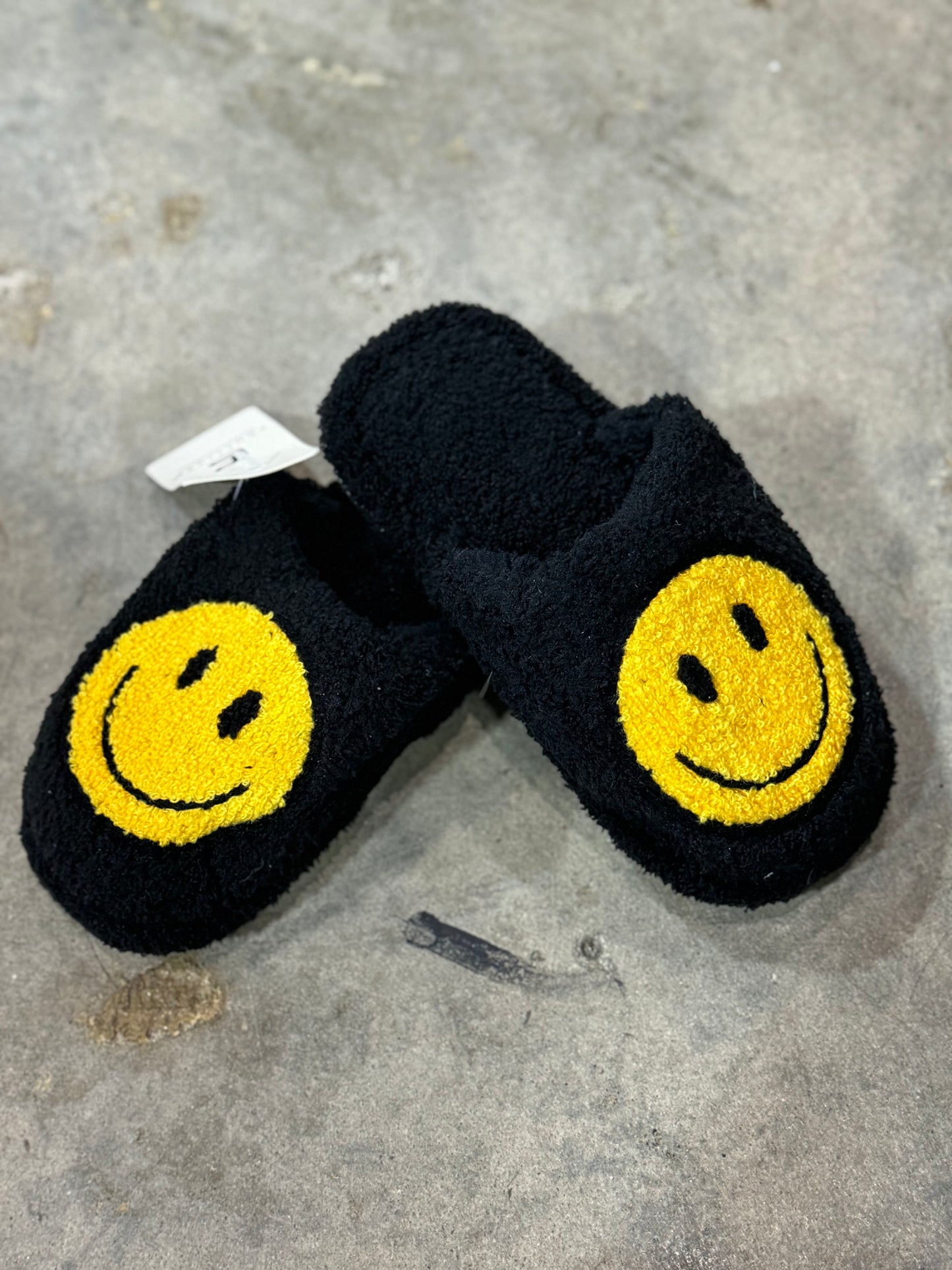 Girls Fluffy Smile Slippers-Black