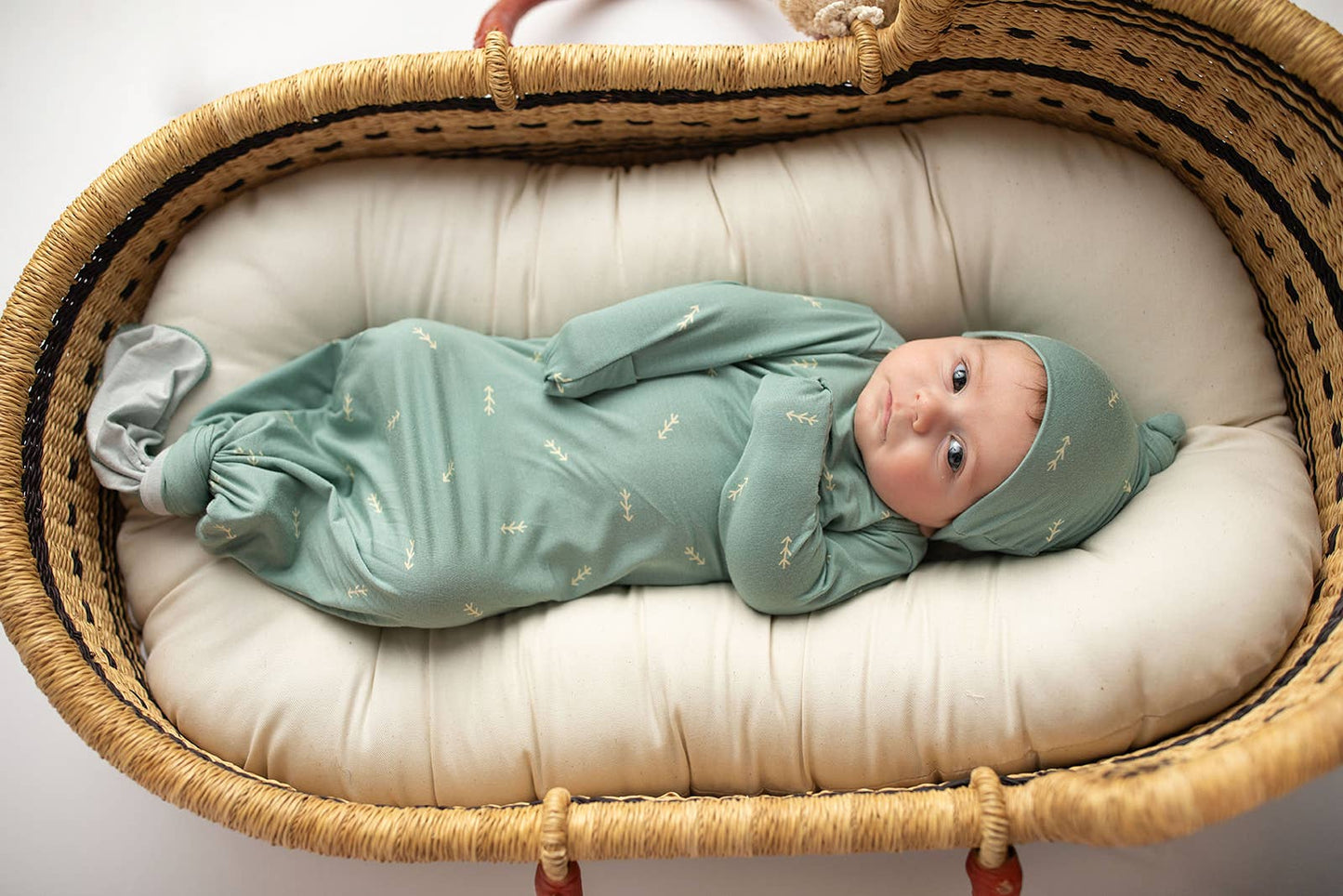 Arrow Print Knotted Newborn Baby Gown Pajamas