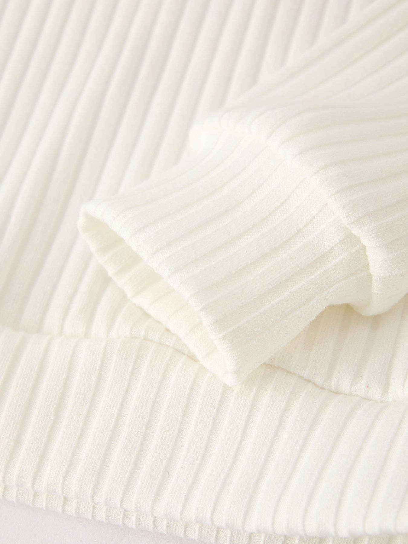 Christmas Print Top & Bell Bottom Pants Set for Kids | Holiday Fashion Outfit