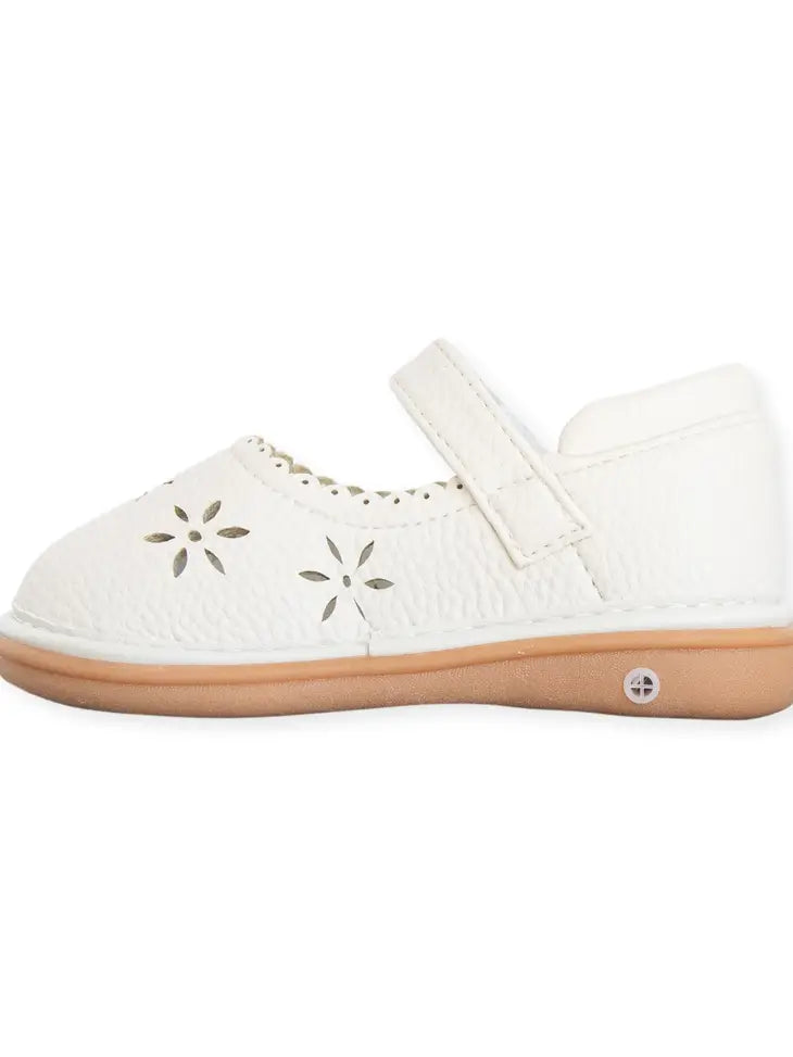 Ellie Ivory Shoe