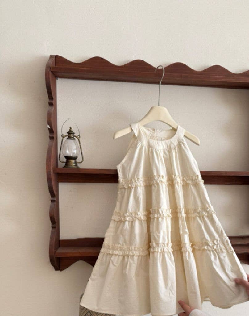 Off-white Light And Fluffy Pleated Dress