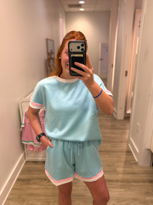 Light blue w pink trim set