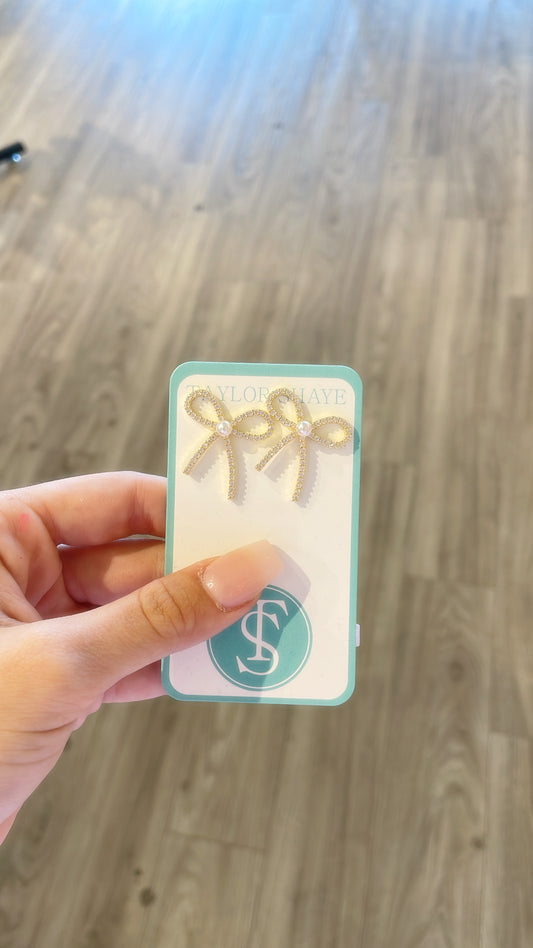 sloane bow studs