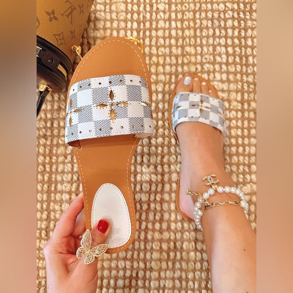 Ladies Checkered Slides