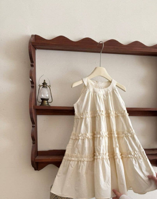 Off-white Light And Fluffy Pleated Dress